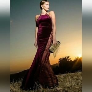 NWT.BADGLEY MISCHKA VELVET LACE SIDE SAPPHIRE COLOR SIZE 10